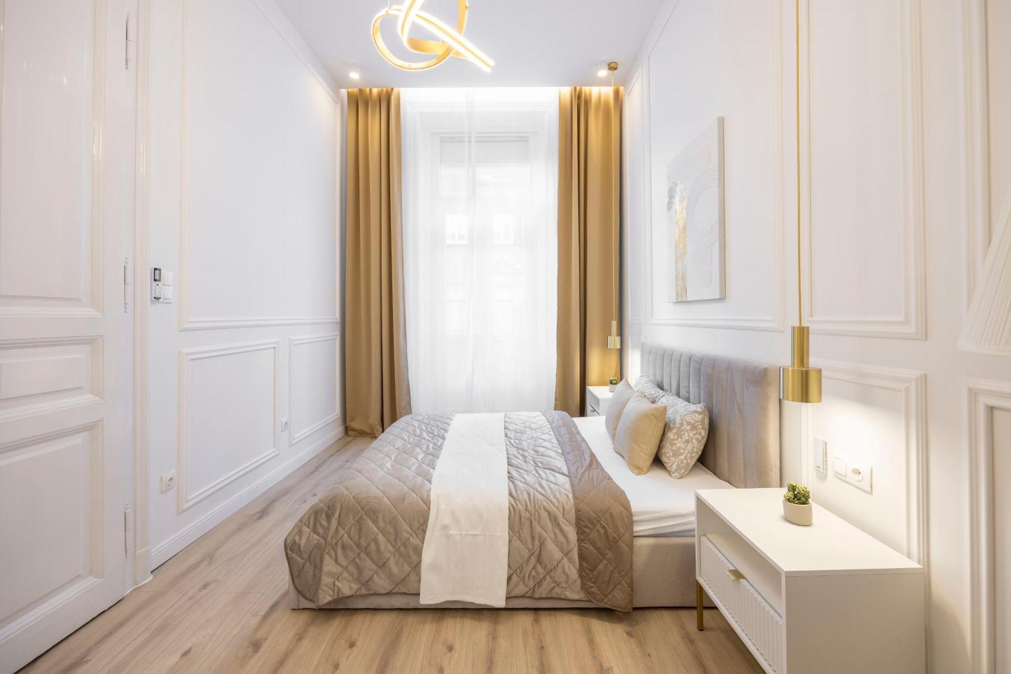 Exclusive & Prestigious Central Residence W/ Balcony Budapest Exterior foto