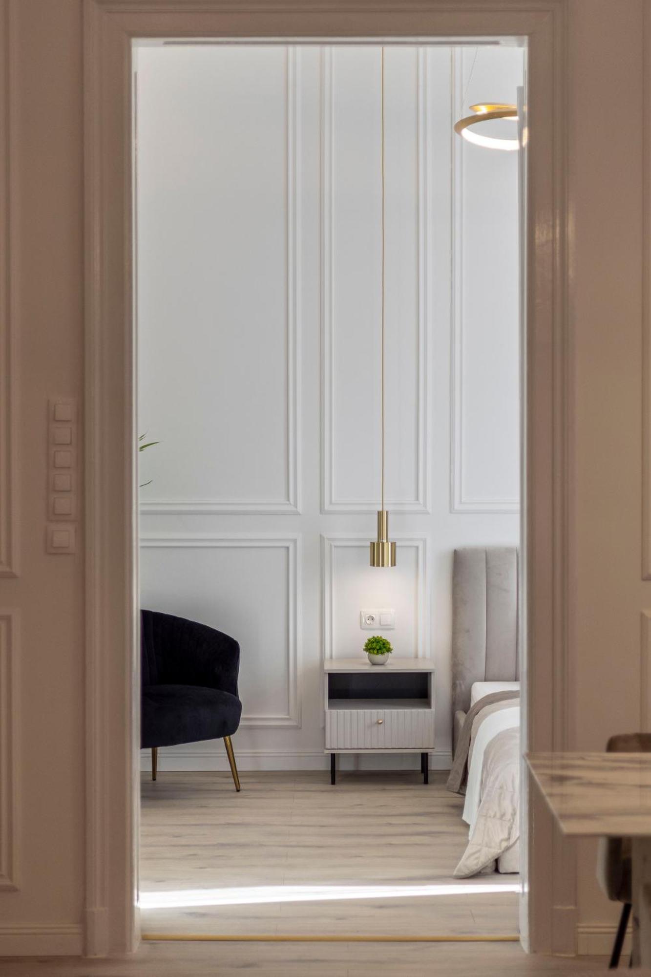 Exclusive & Prestigious Central Residence W/ Balcony Budapest Exterior foto